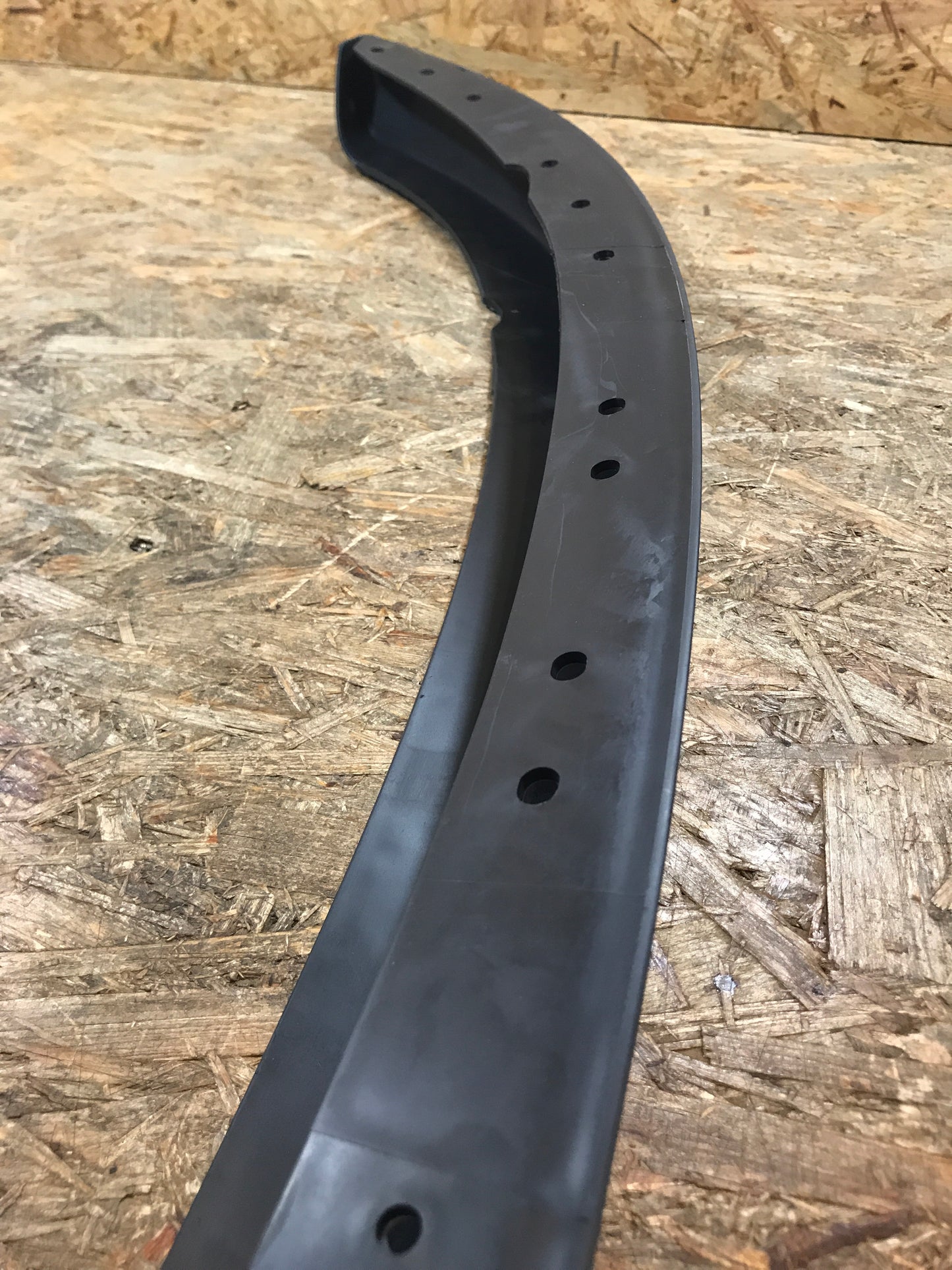 Original Opel Corsa B Tigra A Stoßfängerverkleidung vorne links NEU