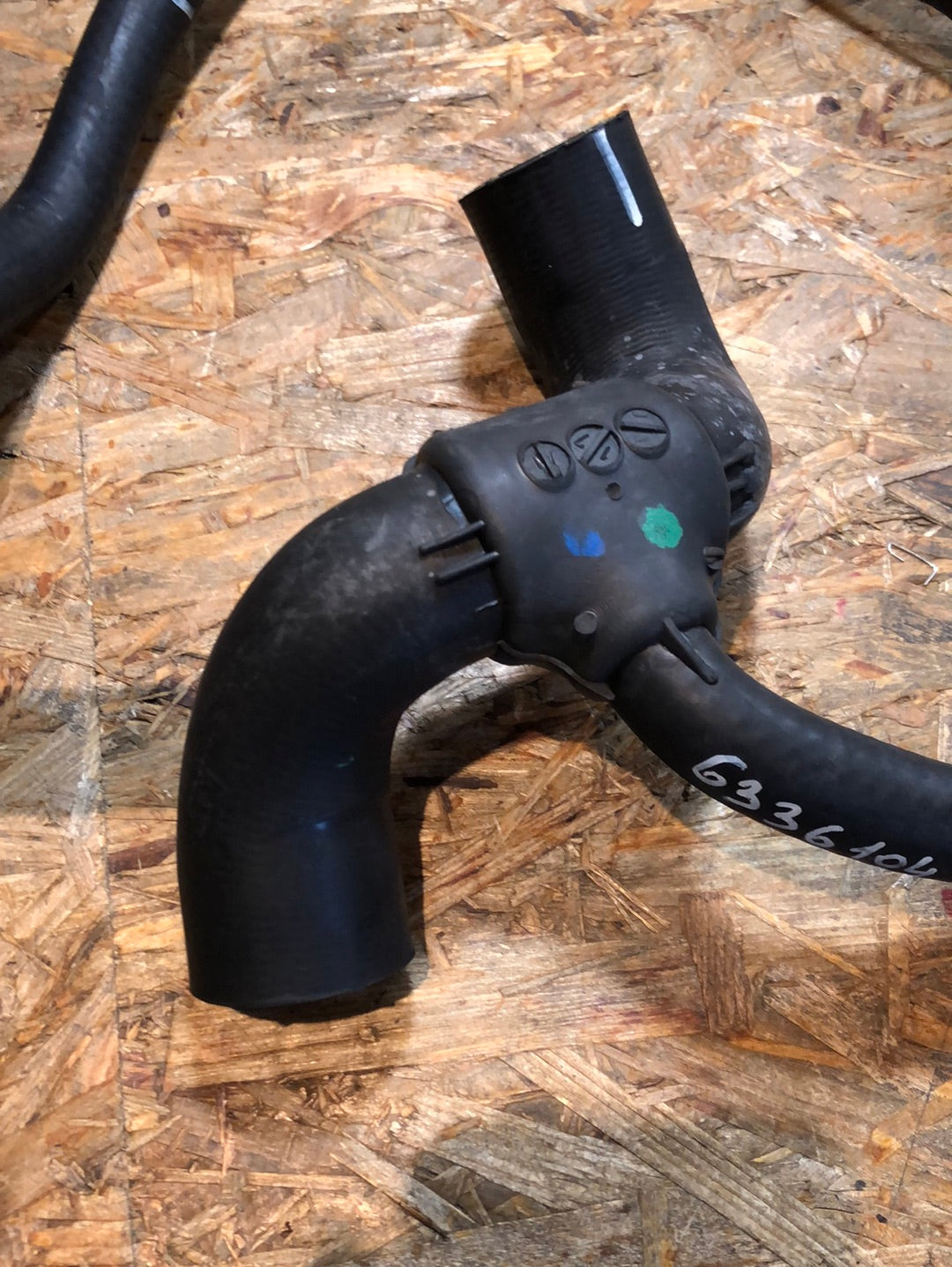 Original GM Opel Corsa C Schlauchbogen Kühler unten Neu