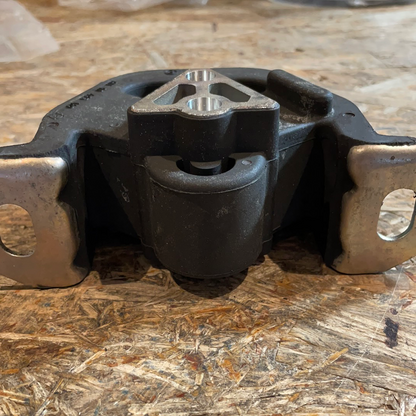 Original GM Opel Corsa B Dämpfungsblock Motorlager Neu