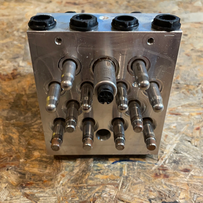 Original GM Opel Mokka X Hydraulik Aggregat ABS Pumpe Neu