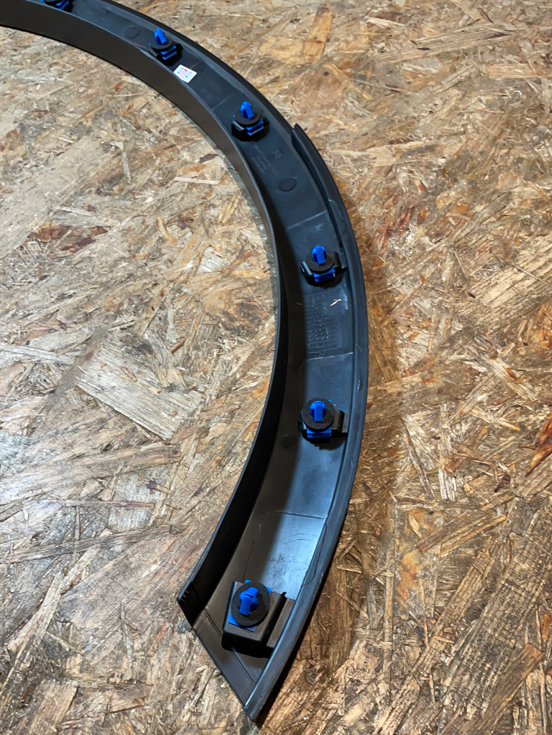 Original GM Opel Mokka X (J13) Zierleiste Korflügel hinten links Neu