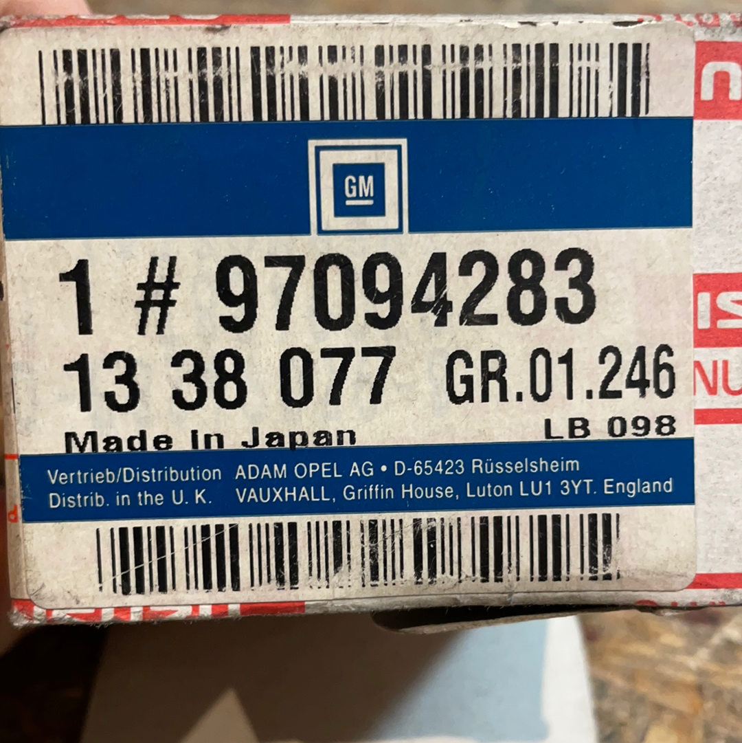 Original GM Opel Monterey Isuzu Midi Bus Thermostat Kühlmittel Neu