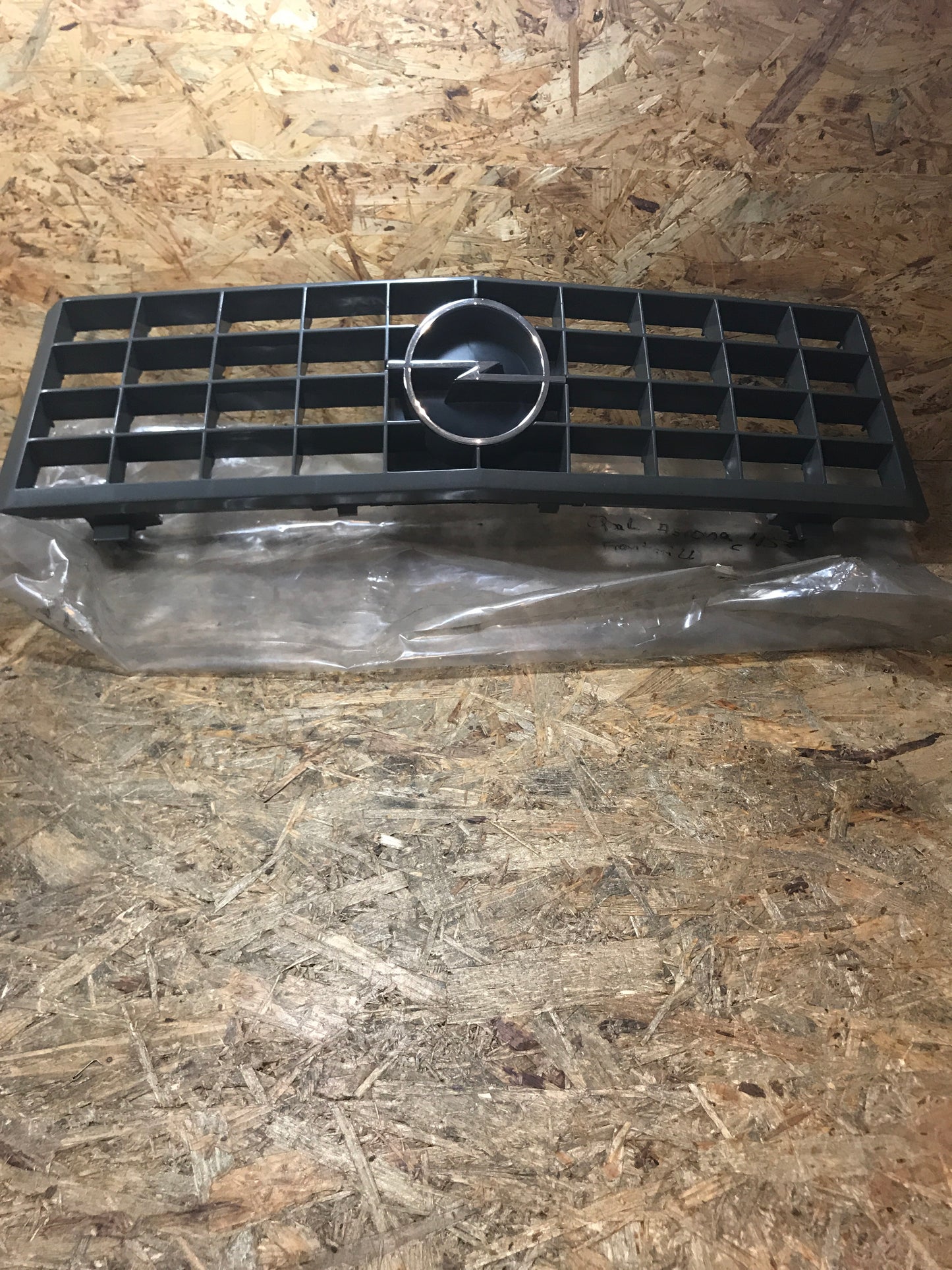 Original Opel Ascona C Frontgrill NEU