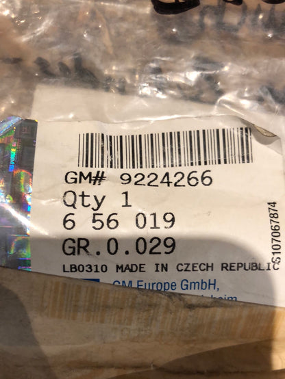 Original GM Opel Omega B Schlauch Entlüftung Zylinderkopfdeckel Neu