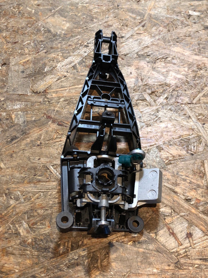Original GM Opel Astra H Caravan 1.7 CDTi Halterung Türgriff außen Neu