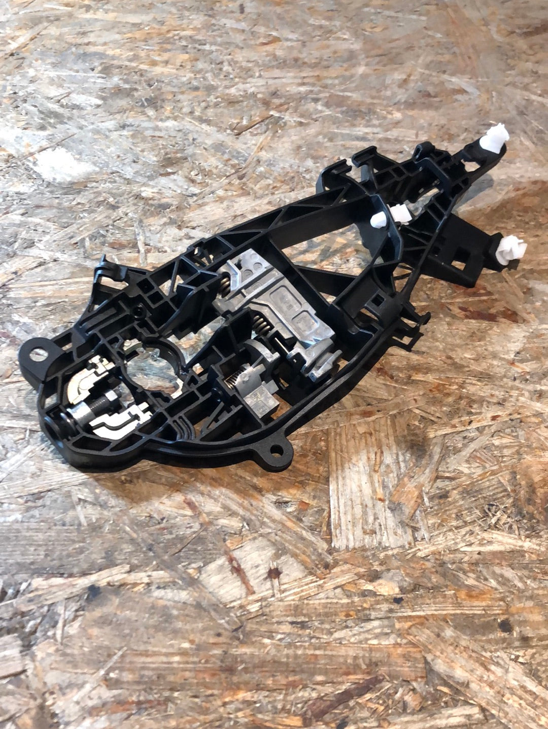 Original GM Opel Astra K Halterung Türgriff vorne links Neu