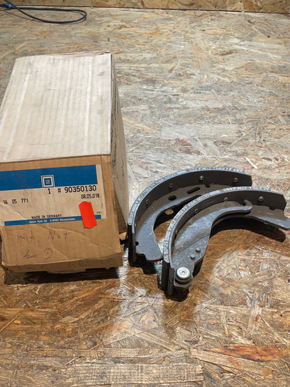 Original GM Opel Kadett D Ascona C Bremsbackensatz Neu