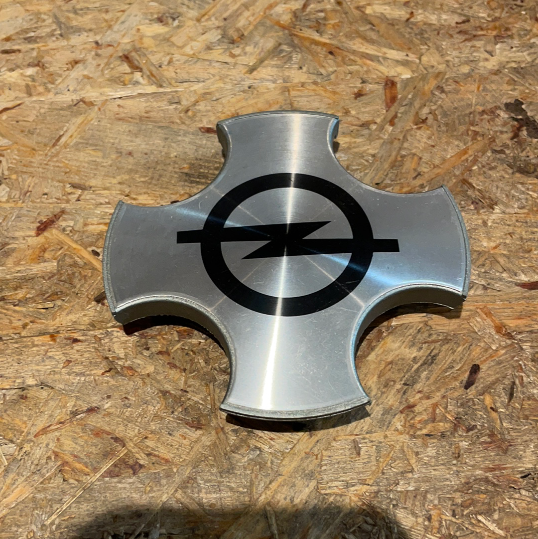 Original GM Opel Kadett D/E Astra F Nabendeckel Zierkappe Neu