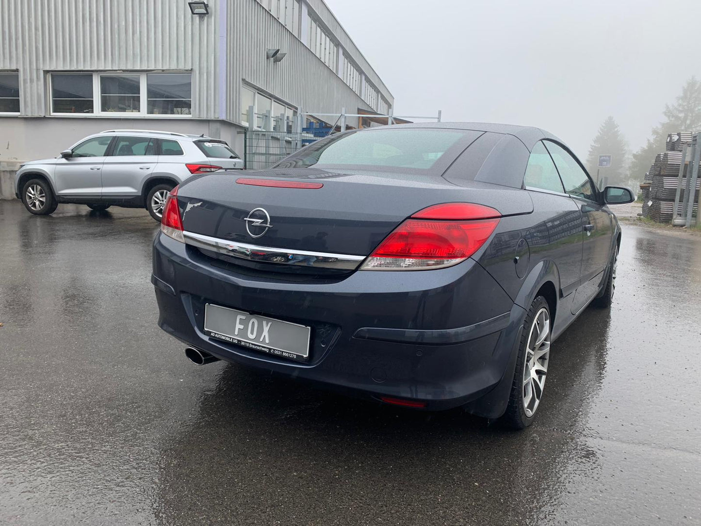 FOX Opel Astra H TwinTop mit Ausschnitt Endschalldämpfer einseitig - 115x85 Typ 32
